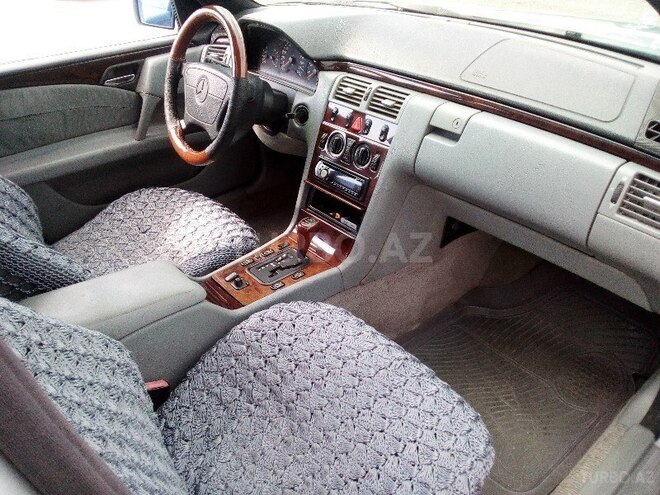 Mercedes E 240 1997, 271,000 km - 2.4 l - Şirvan