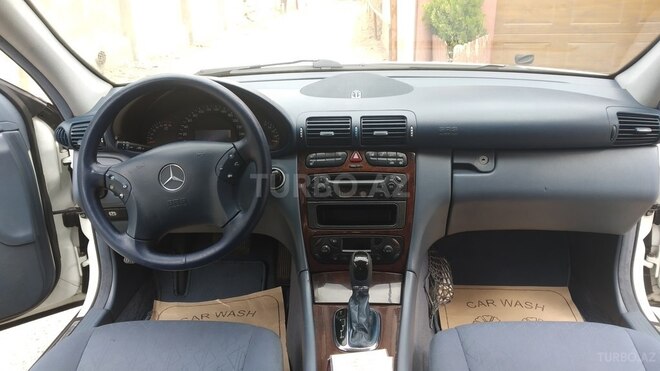 Mercedes C 200 2000, 321,300 km - 2.0 л - Bakı