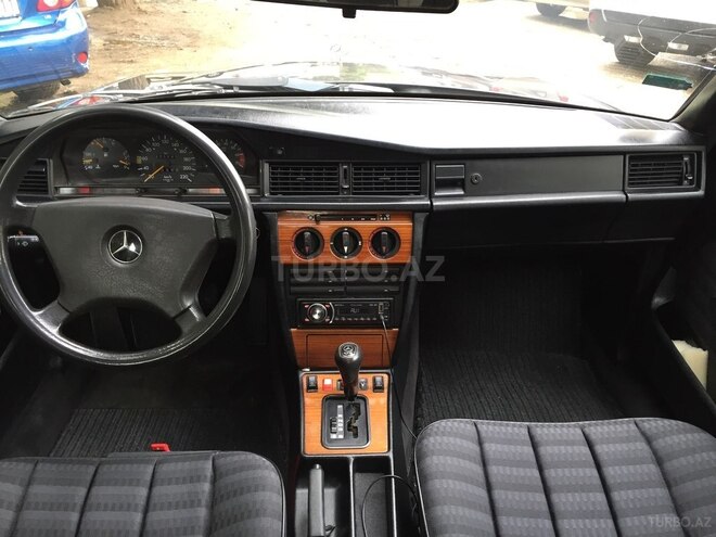 Mercedes 190 1992, 274,000 km - 2.0 л - Bakı