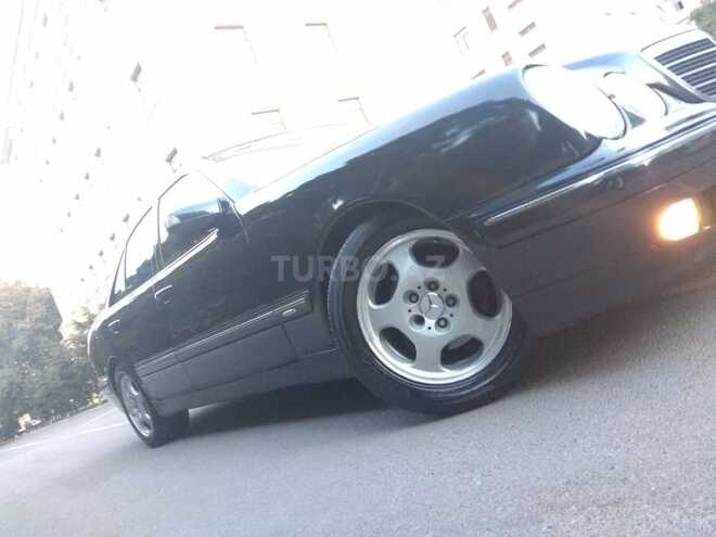 Mercedes E 220 2000, 330,000 km - 2.2 l - Bakı