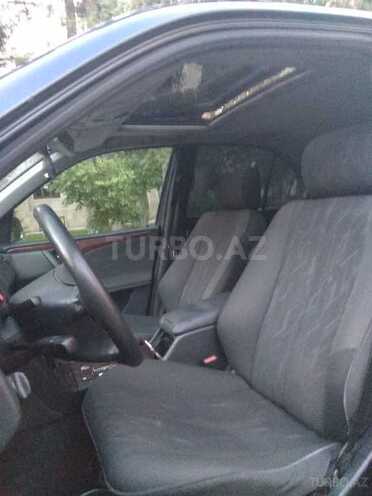 Mercedes E 220 2000, 330,000 km - 2.2 l - Bakı