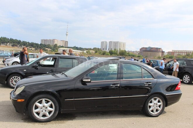 Mercedes C 240 2004, 330,224 km - 2.6 l - Bakı
