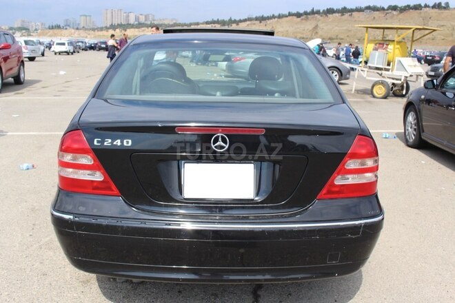 Mercedes C 240 2004, 330,224 km - 2.6 l - Bakı