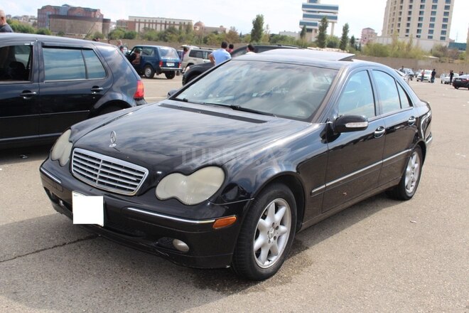Mercedes C 240 2004, 330,224 km - 2.6 l - Bakı