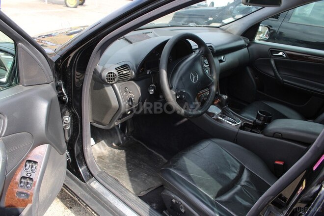 Mercedes C 240 2004, 330,224 km - 2.6 l - Bakı