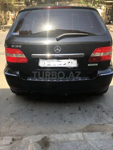 Mercedes B 180 2009, 93,090 km - 1.7 l - Bakı
