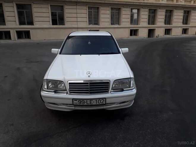 Mercedes C 220 2000, 290,000 km - 2.2 l - Bakı