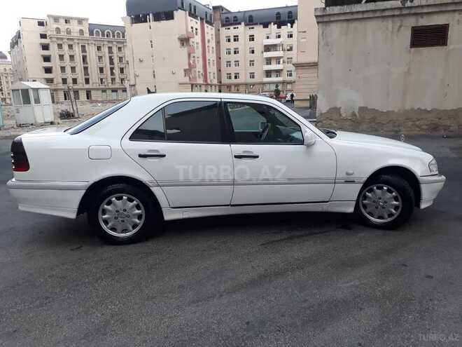 Mercedes C 220 2000, 290,000 km - 2.2 l - Bakı
