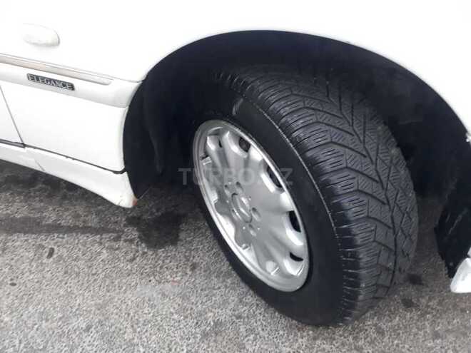 Mercedes C 220 2000, 290,000 km - 2.2 l - Bakı