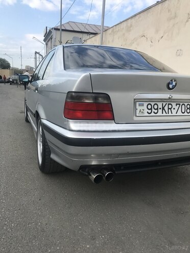 BMW 318 1997, 288,000 km - 1.8 l - Bakı
