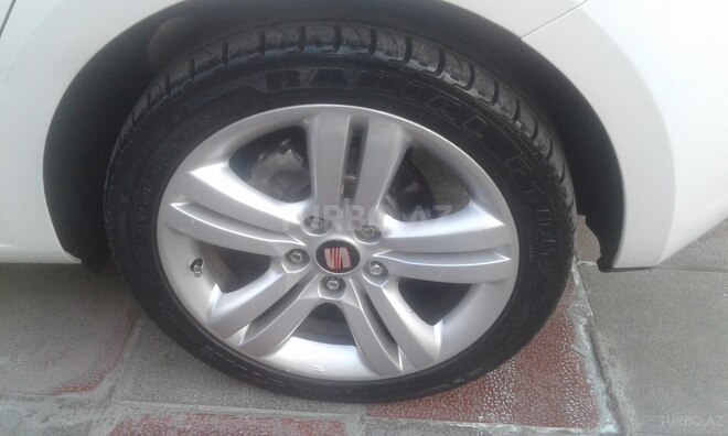SEAT Leon 2013, 173,000 km - 1.2 l - Yevlax