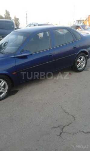 Opel Vectra 1995, 150,000 km - 2.0 l - Bakı