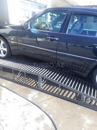 Mercedes C 200 1997, 328,000 km - 0.2 l - Bakı