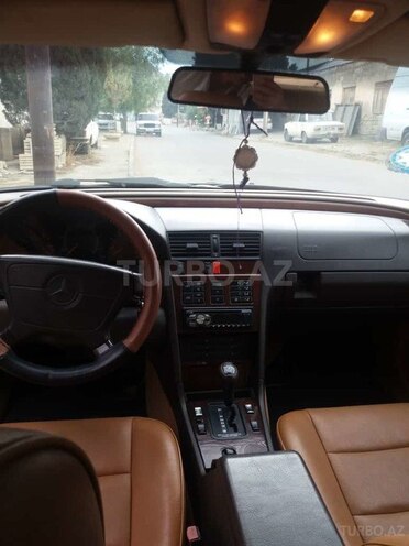 Mercedes C 220 1995, 239,628 km - 2.2 л - Bakı