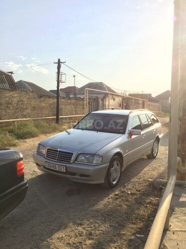 Mercedes C 220 2000, 346,000 km - 2.2 l - Bakı
