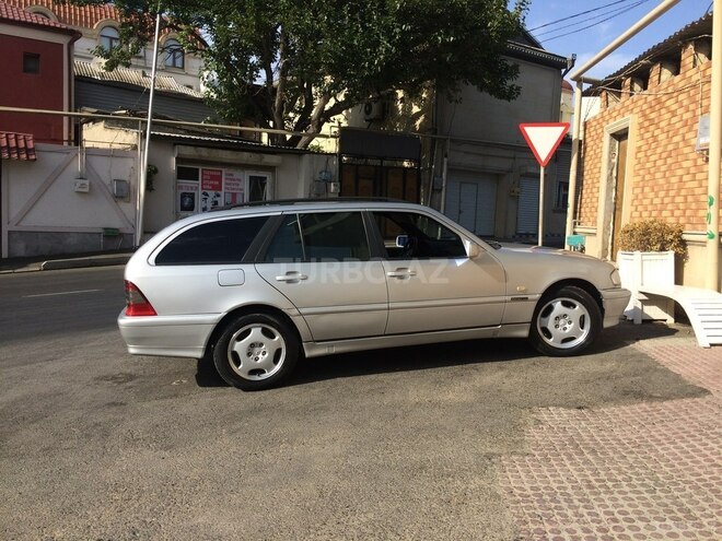 Mercedes C 220 2000, 346,000 km - 2.2 l - Bakı