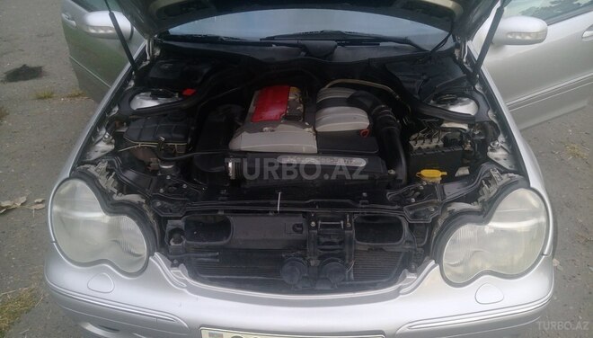Mercedes E 240 2000, 188,500 km - 2.1 l - Şəki