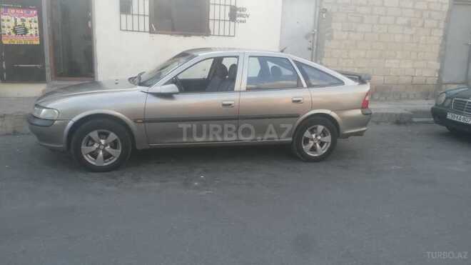 Opel Vectra 1996, 300,000 km - 1.6 l - Bakı