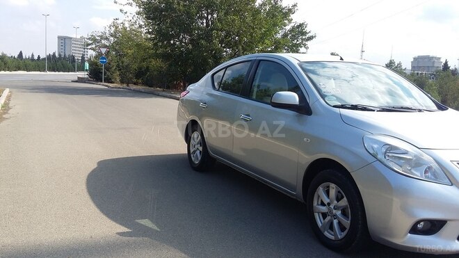 Nissan Sunny 2013, 85,000 km - 1.5 л - Bakı