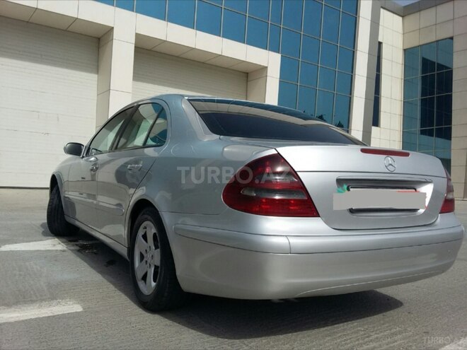 Mercedes E 220 2002, 292,000 km - 2.2 l - Bakı