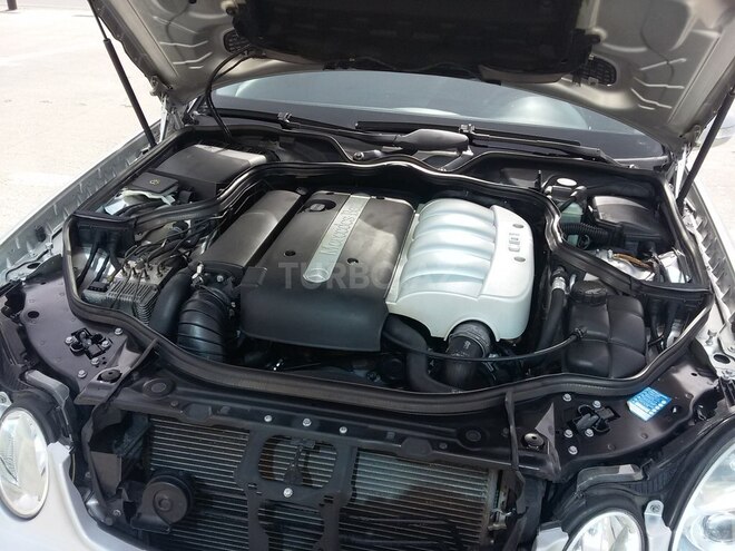 Mercedes E 220 2002, 292,000 km - 2.2 l - Bakı