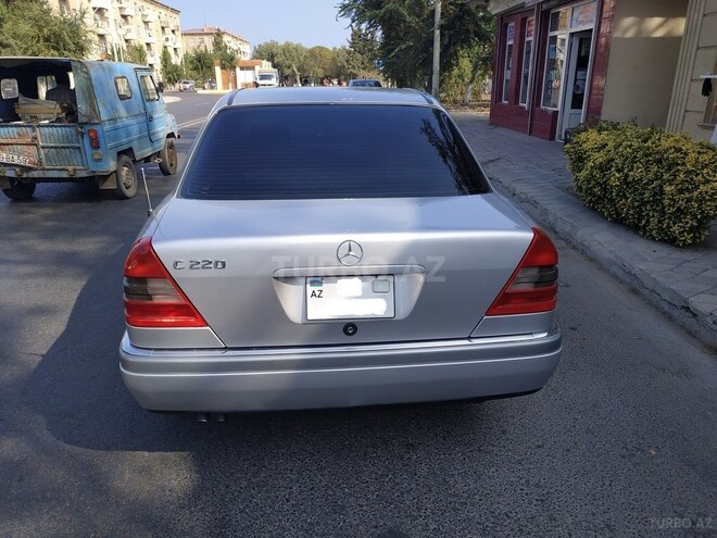 Mercedes C 220 1995, 235,000 km - 2.2 л - Sumqayıt