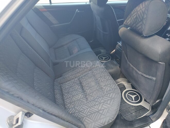 Mercedes C 220 1995, 235,000 km - 2.2 л - Sumqayıt