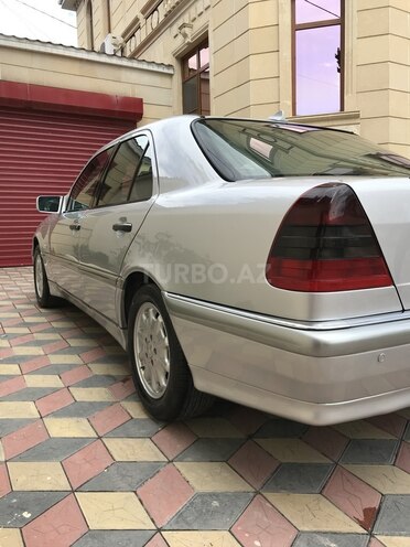 Mercedes C 240 1999, 218,000 km - 2.4 л - Şəki