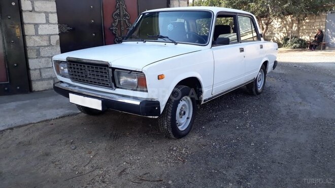 LADA (VAZ) 2107 2000, 114,000 km - 1.6 l - Xudat