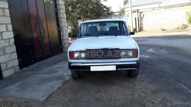 LADA (VAZ) 2107 2000, 114,000 km - 1.6 l - Xudat