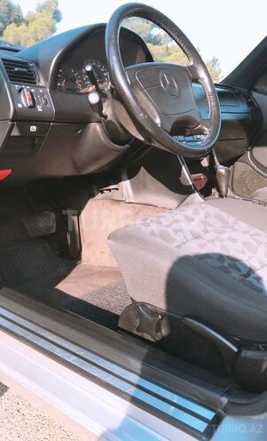 Mercedes C 200 1998, 140,000 km - 2.0 l - Bakı