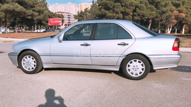 Mercedes C 200 1998, 140,000 km - 2.0 l - Bakı