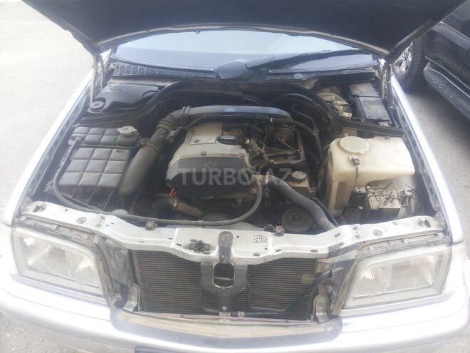 Mercedes C 180 1999, 237,542 km - 1.8 l - Sumqayıt
