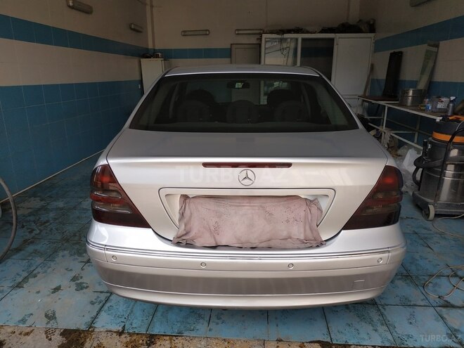 Mercedes C 220 2001, 402,880 km - 2.2 l - Bakı