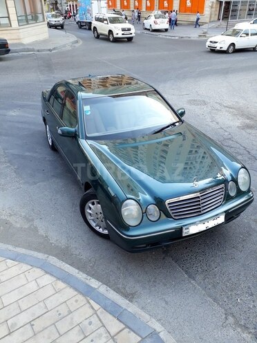 Mercedes E 280 2000, 225,800 km - 2.8 л - Bakı