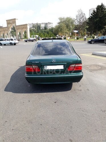 Mercedes E 280 2000, 225,800 km - 2.8 л - Bakı
