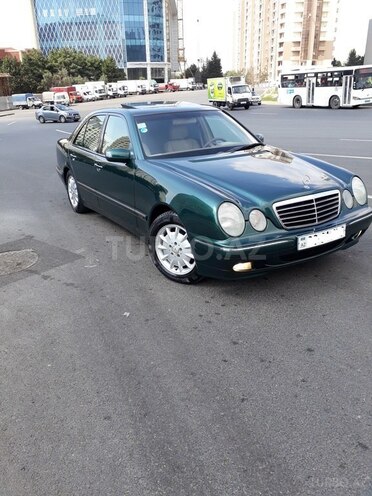 Mercedes E 280 2000, 225,800 km - 2.8 л - Bakı
