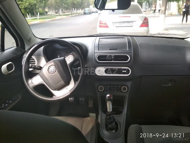 MG 3 2012, 72,000 km - 1.5 l - Sumqayıt