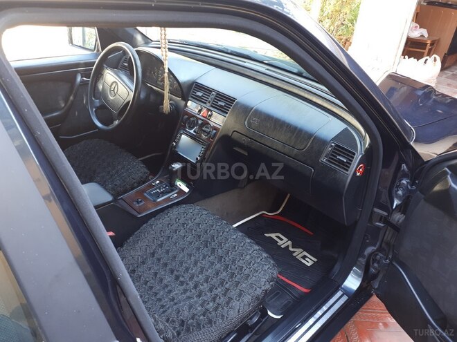 Mercedes C 220 1997, 406,000 km - 2.2 l - Sumqayıt
