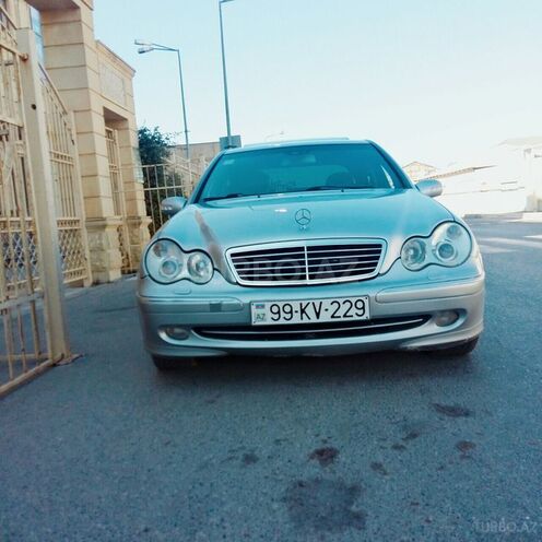 Mercedes C 200 2000, 242,000 km - 2.0 l - Bakı