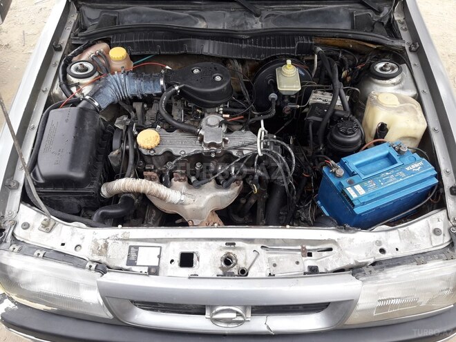 Opel Vectra 1994, 487,623 km - 2.0 л - Bakı
