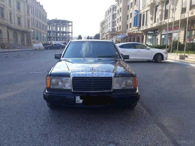 Mercedes E 250 1991, 310,000 km - 0.3 l - Bakı