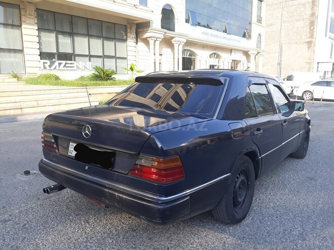 Mercedes E 250 1991, 310,000 km - 0.3 l - Bakı