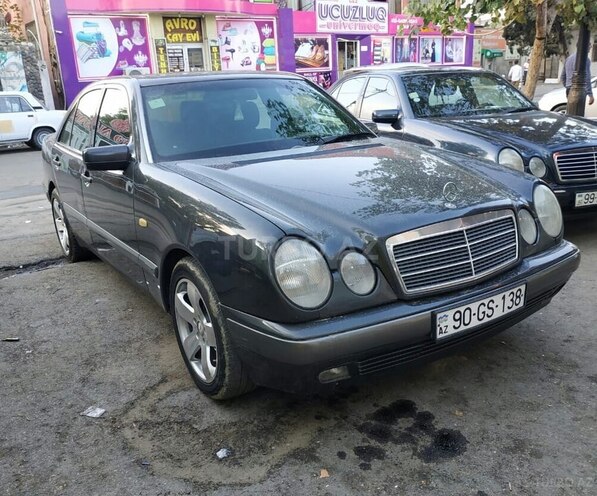 Mercedes E 230 1996, 425,000 km - 2.3 l - Bakı