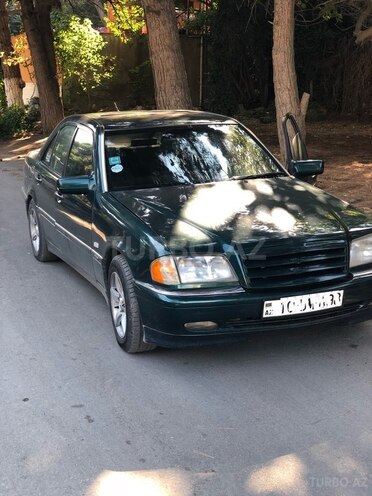 Mercedes C 200 1995, 456,000 km - 2.0 л - Bakı