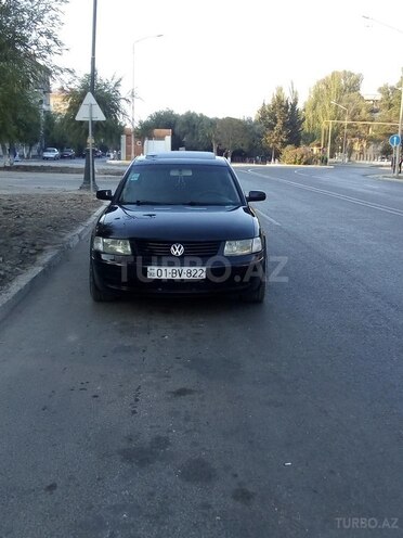Volkswagen Passat 2000, 215,000 km - 1.8 l - Sumqayıt