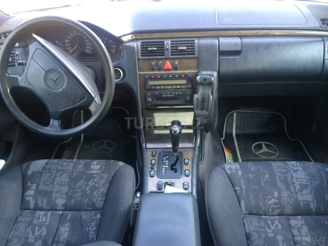 Mercedes E 320 1997, 241,041 km - 3.2 l - Sumqayıt