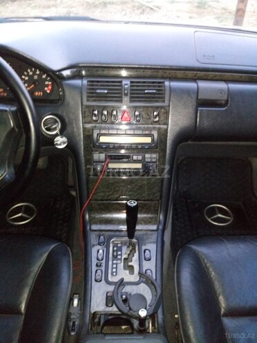 Mercedes E 230 1997, 341,000 km - 2.3 l - Bakı