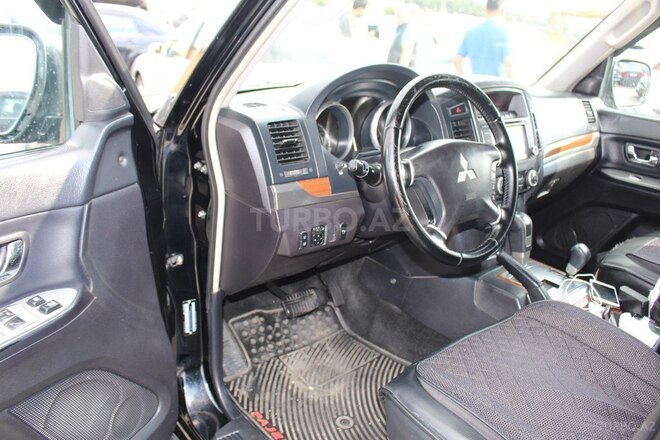 Mitsubishi Pajero 2008, 180,000 km - 3.0 л - Bakı