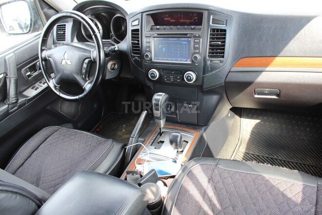 Mitsubishi Pajero 2008, 180,000 km - 3.0 л - Bakı